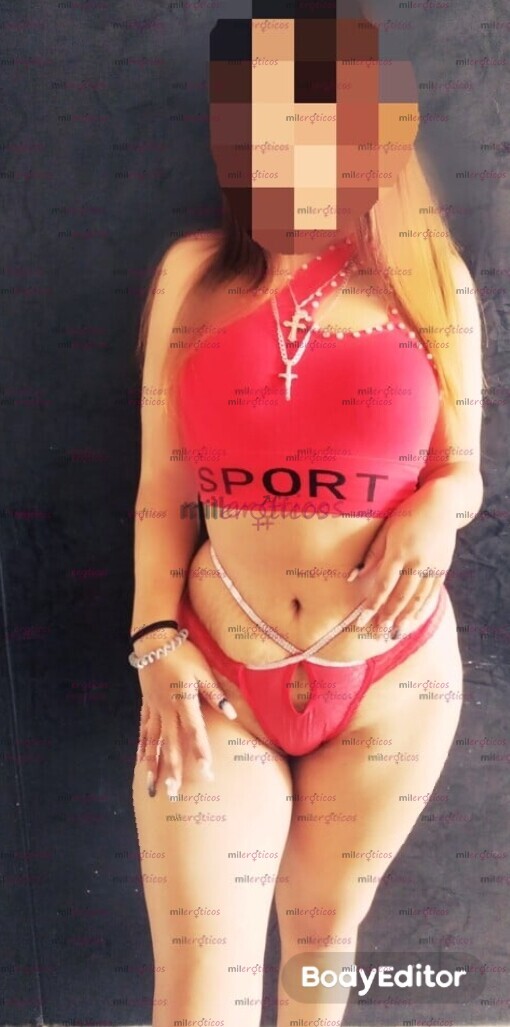 FOTOS DE ANDREA RICA UNIVERSITARIA CULONA, CON MUCHAS GANAS DE COMERTE