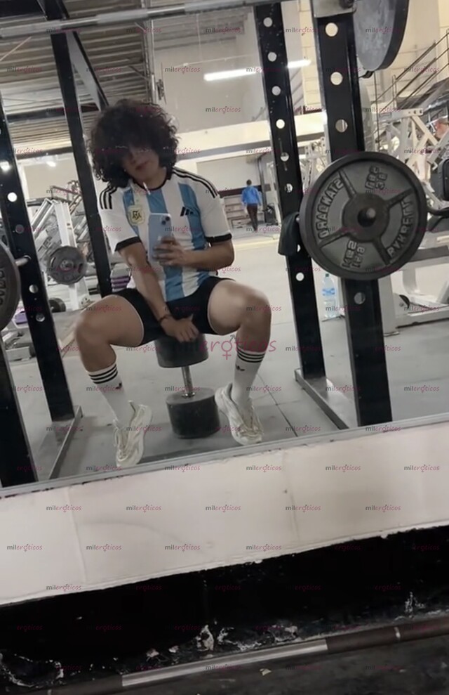FOTOS DE LLUIS JOVEN FUTBOLISTA UNIVERSITARIO 23 AÑOS