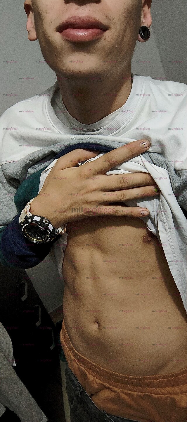 FOTOS DE UN CHICO JOVEN DISPUESTO A COMPLACER TODOS TUS DESEOS 3206706164