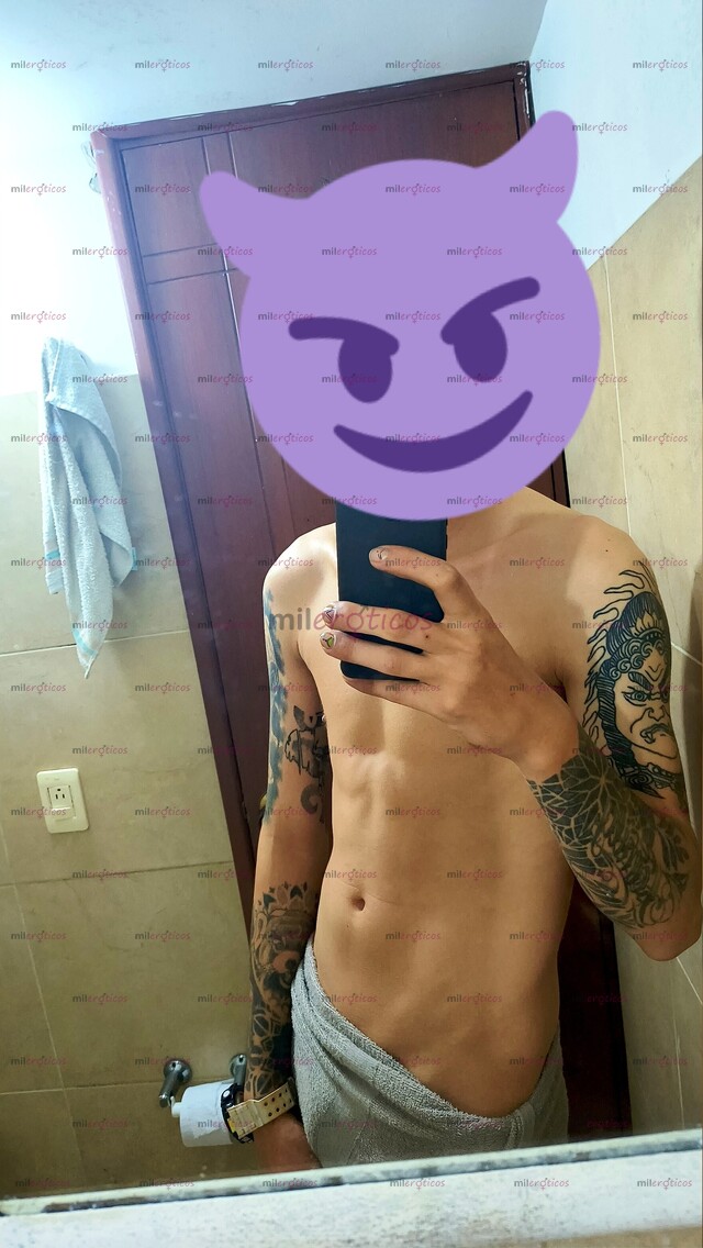 FOTOS DE UN CHICO JOVEN DISPUESTO A COMPLACER TODOS TUS DESEOS 3206706164