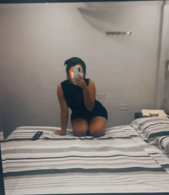 Hola soy nikol una curvilinea chica chilena piel canela delgada arto busto buena cola mi servicio es completo relajado trato de pololos coordinar con...