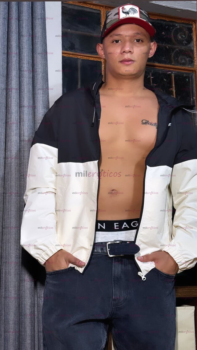 FOTOS DE HOMBRE SERIO VARONIL DELGADO TONIFICADO VERGA GRANDE Y GORDA 21 CM