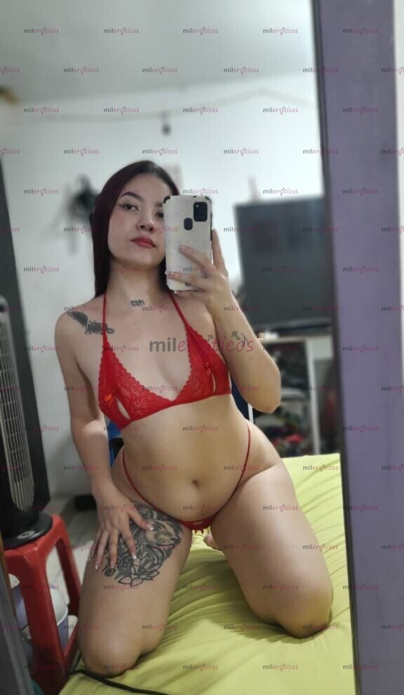 FOTOS DE COLOMBIANA PELIROJA CALIENTE Y ANSIOSA DE HACERTE VENIR