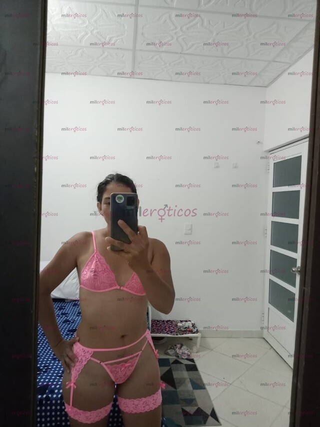FOTOS DE ESMERALDA MASAJISTA COMPLACIENTE DEJATE CONSENTIR POR MIS DELICADAS MANOS