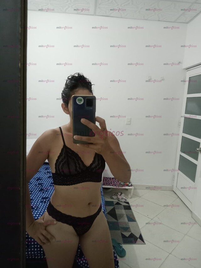 FOTOS DE ESMERALDA MASAJISTA COMPLACIENTE DEJATE CONSENTIR POR MIS DELICADAS MANOS