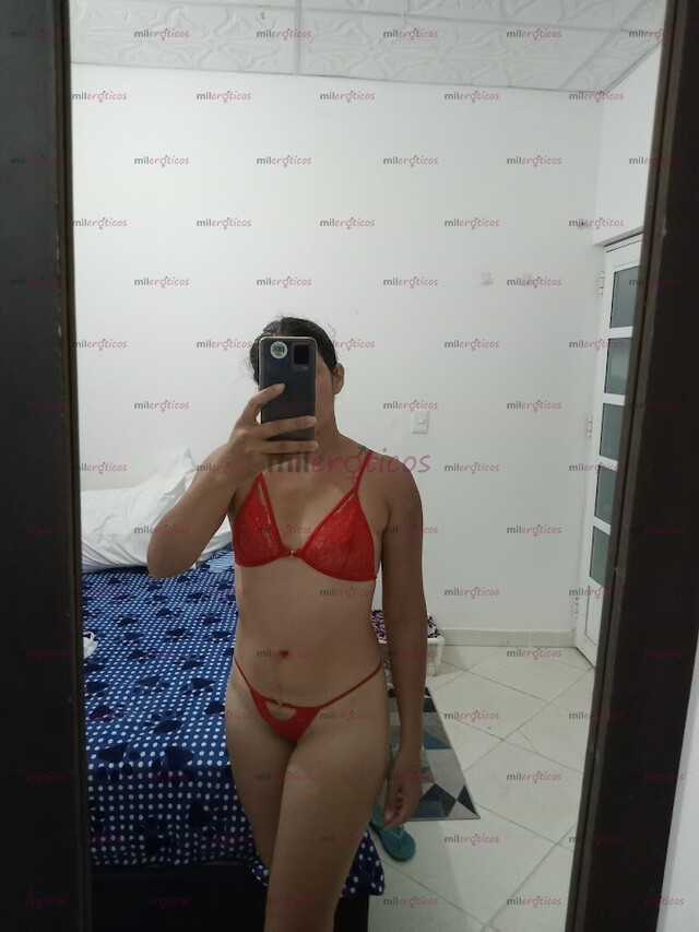 FOTOS DE ESMERALDA MASAJISTA COMPLACIENTE DEJATE CONSENTIR POR MIS DELICADAS MANOS