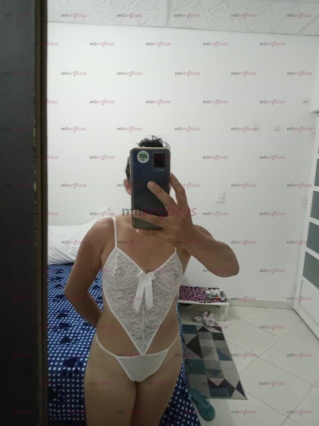 FOTOS DE ESMERALDA MASAJISTA COMPLACIENTE DEJATE CONSENTIR POR MIS DELICADAS MANOS
