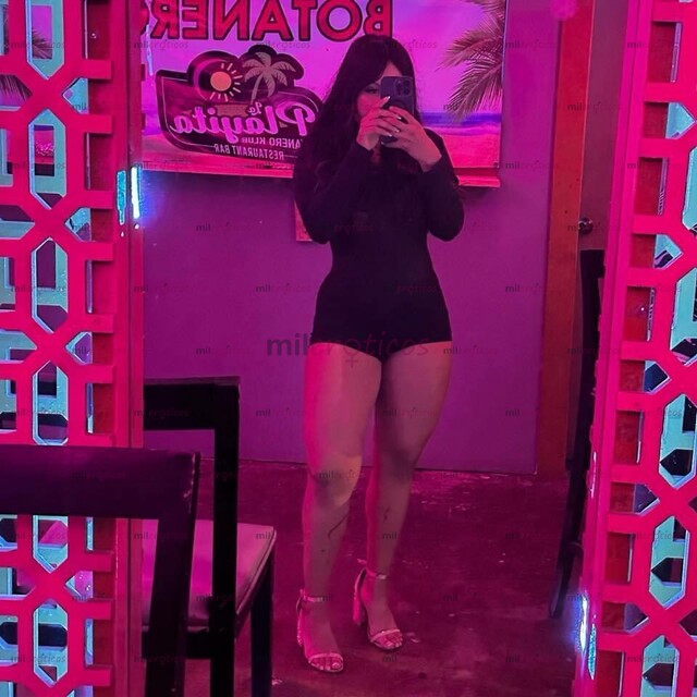 FOTOS DE GERALDINE CHAVITA DE CUERPO DELICIOSO A TU DISPOSICIÓN