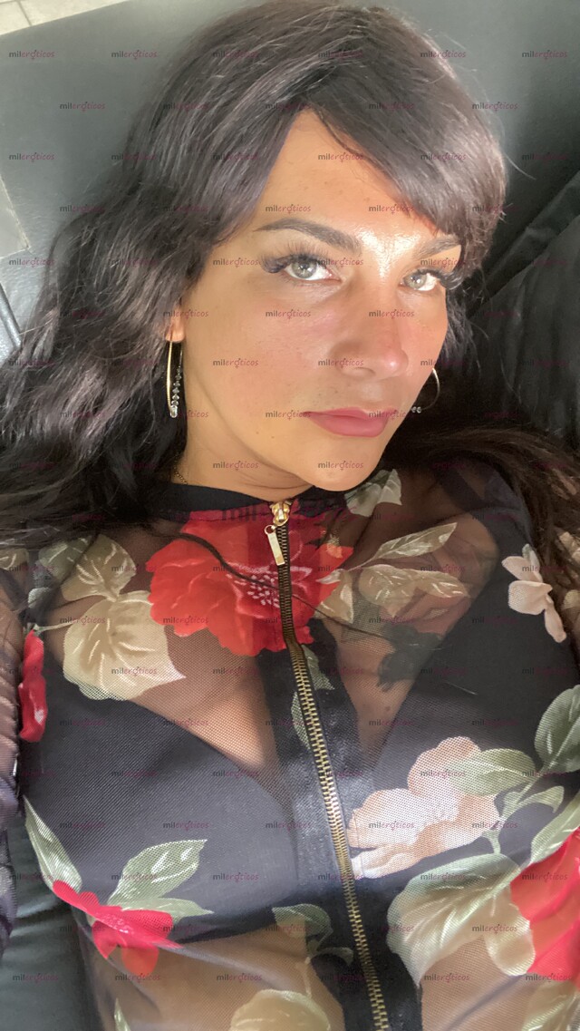 FOTOS DE SOY UNA CHICA MUY ARDIENTE SUMISA Y POSESIVA A LA VEZ PUEDES PEDIRME LO QUE SEA.