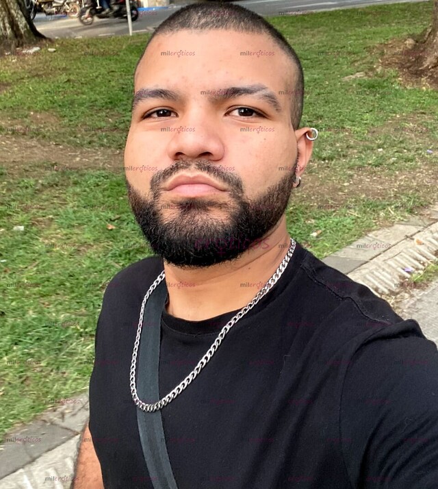 FOTOS DE ALEX MORENO VELLUDO 20CM DE VERGA PARA COMPLACERTE CHIMBA DE CULO