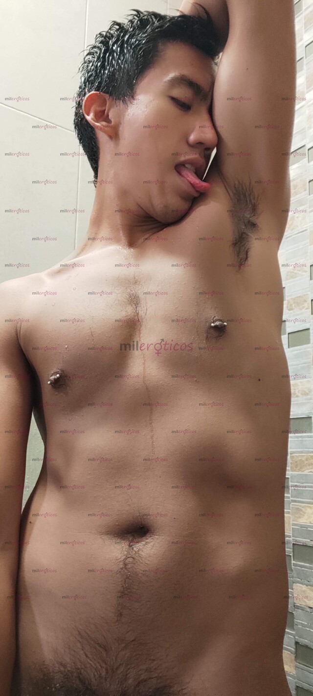 FOTOS DE CALIENTE, LECHERO & VERGÓN LISTO PARA COMPLACERTE