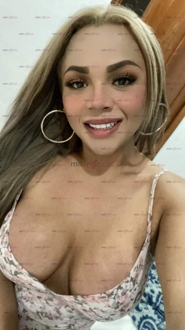 FOTOS DE DISPUESTA A COMPLACERTE ACEPTO PAGO CON TARJETA