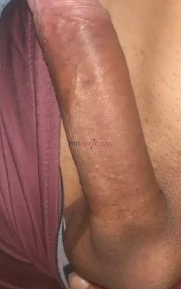 E hora de realizar suas maiores fantasias e fetiches moreno alto discreto inteligente e paciente com iniciantes venha passar um tempo comigopegada for...