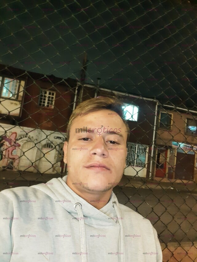 FOTOS DE FLACO DOTADO PARA SATISFACER TUS NECESIDADES Y FANTASIAS MAS OSCURAS