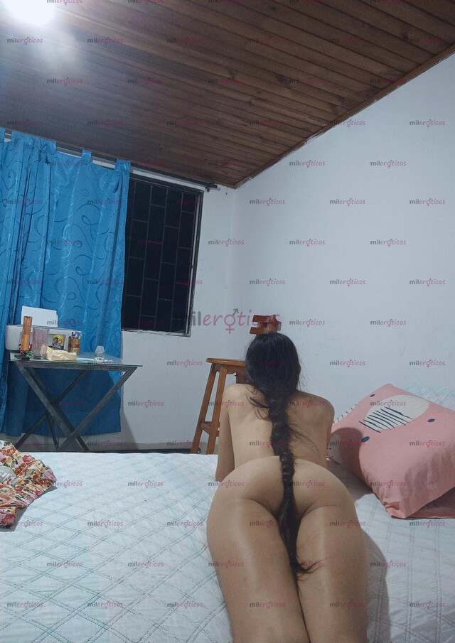 FOTOS DE MY VECINO ESPIANDOME MIENTRAS ME DOY UNA DOSIS DE CONSOLADOR, JUGUEMOS POR LAWEB