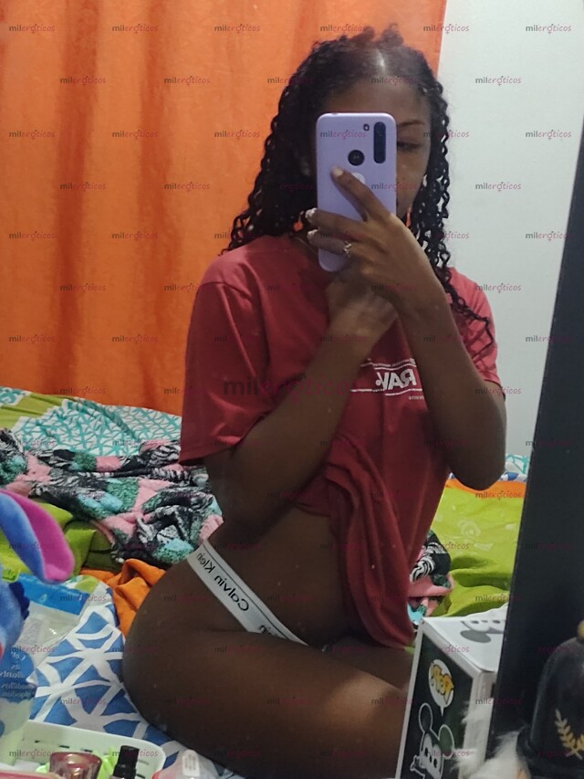 FOTOS DE HOLA SOY UNA MORENA HERMOSA Y CALIENTE QUE TE VA ENCANTAR SOLO VIRTUAL