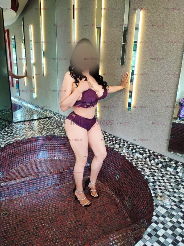 FOTOS DE HERMOSA ESCORT. RICA, APRETADITA Y CACHONDA. TRABAJO DE FORMA INDEPENDIENTE...