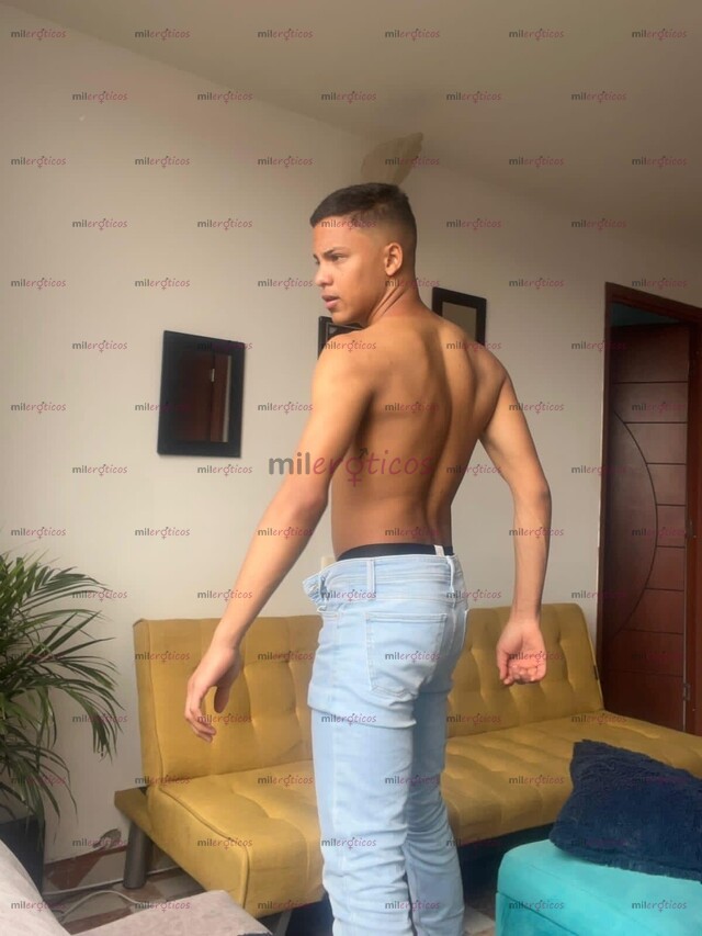 FOTOS DE LENIM TWINK DE 19 AÑOS ABIERTO A CUALQUIER PLAN Y PASARLA DELI