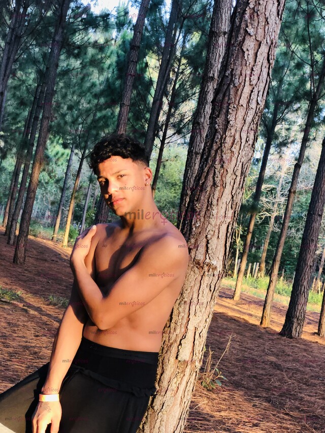 FOTOS DE LENIM TWINK DE 19 AÑOS ABIERTO A CUALQUIER PLAN Y PASARLA DELI