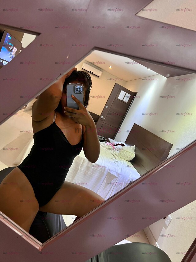 FOTOS DE HOLA PAPI SOY NICOLE VEN A DARME DE TU RICO PENE BEBE