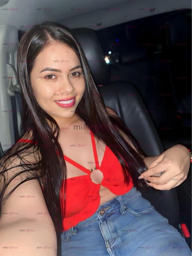 FOTOS DE CAMILA JOVEN MUY ATRACTIVA DE 24 AÑO PARA COMPLACERTE
