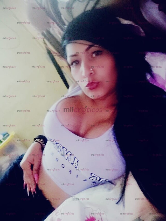 FOTOS DE SEXI COMPLACIENTE CON GANAS DE PASARLA RICO AMOR