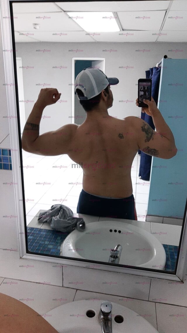 FOTOS DE CHICO FIT ACTIVO SIN LUGAR ATIENDO HOMBRES Y MUJERES