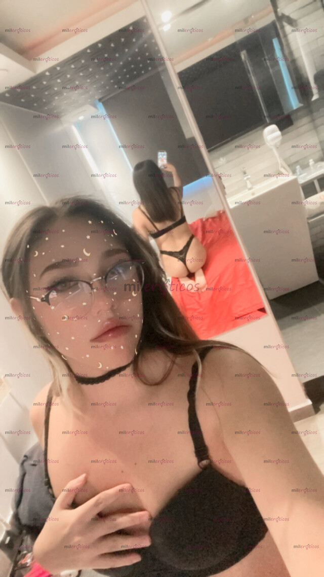 FOTOS DE WAIFU TRANS COMPLACIENTE, AMANTE DEL ORAL Y DE PASARLA BIEN