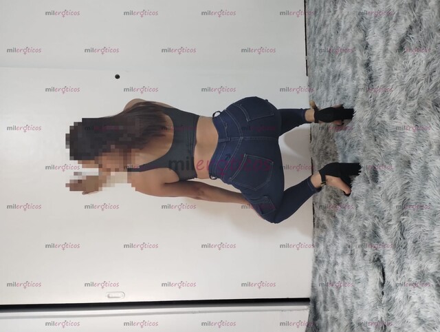 FOTOS DE CRYSTAL NUEVA EN EL AMBIENTE CON LUGAR LIMPIO . MUY COMPLACIENTE PAPI