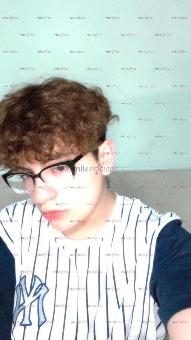 FOTOS DE HOLA MI NOMBRE ES TONY, SOY PASIVO, SOLO PASIVO. 18 AÑITOS.