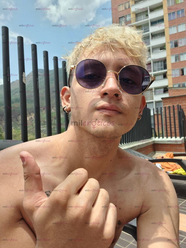 FOTOS DE POLLITO BONITO Y COMPLACIENTE NUEVO EN LA CIUDAD