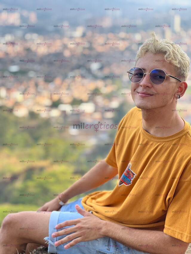 FOTOS DE POLLITO BONITO Y COMPLACIENTE NUEVO EN LA CIUDAD