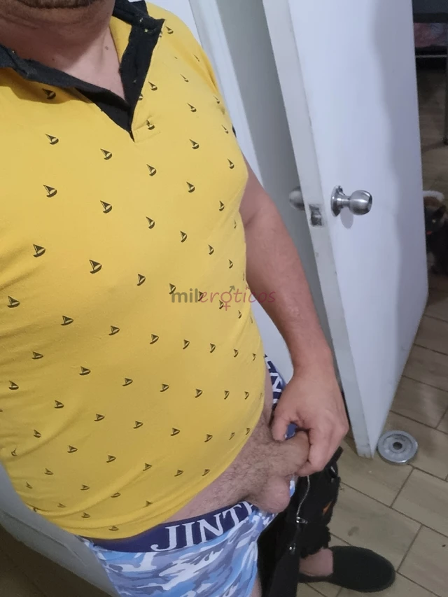 Hola soy venezolano dispuesto a cumplir tus fantasias disponible 24 7 hago trios orgias besos negros soy activo 100 soy nuevo en la ciudad y estoy a t...