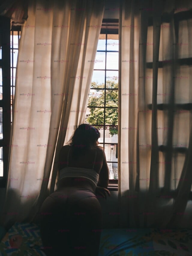 FOTOS DE HOLA AMOR, ESTOY AQUÍ PARA SATISFACERTE