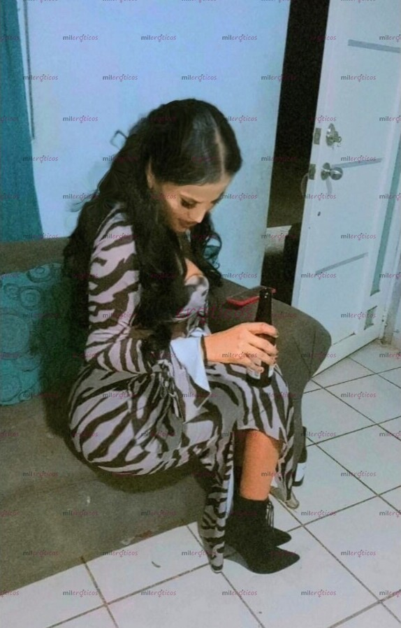 FOTOS DE CON SORPRESA CALIENTE MORENA TRANSEXUAL DISPONIBLE DISPONIBLE