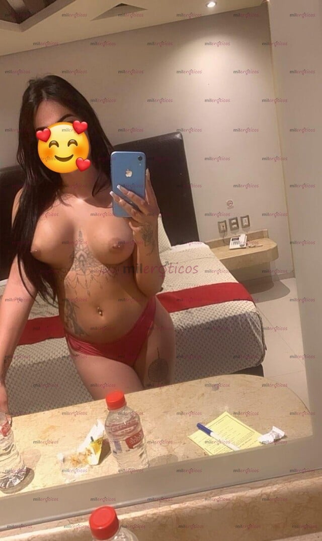 FOTOS DE TRIOS PAREJA CALIENTE BEBE LISTA PARA PASARLO MUY RICO CORAZÓN