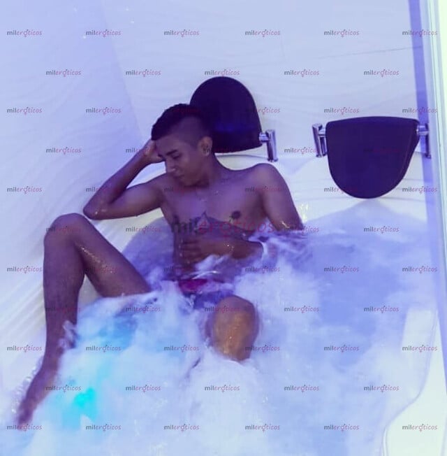FOTOS DE HOLA ,ANDRÉS CHICO VERGON LLANERO DISPUESTO A COMPLACER TUS FANCIAS 3213246637