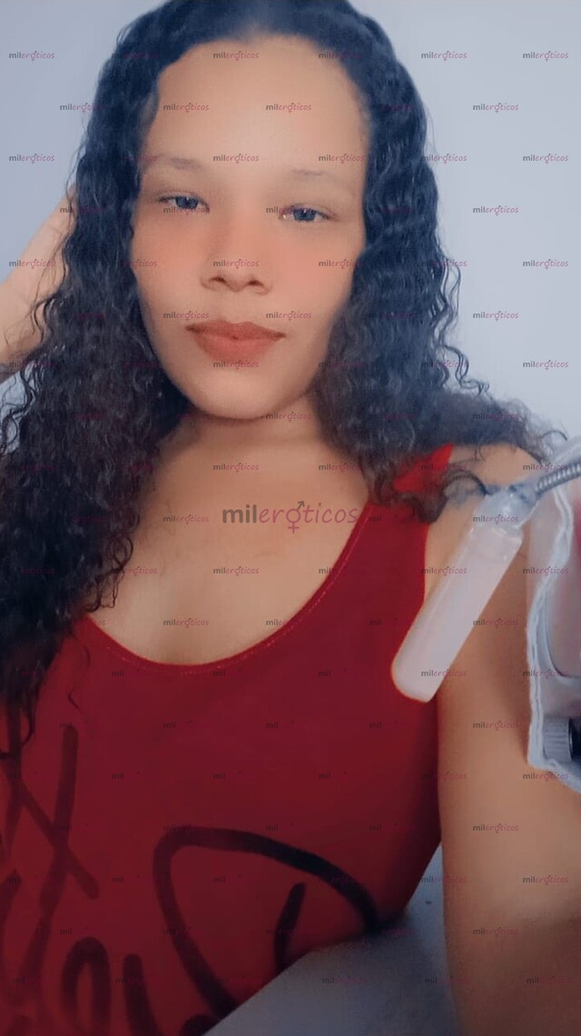 FOTOS DE HOLA SOY UNA MODELO MUY ATRACTIVA CON UN CUERPO MUY RICO