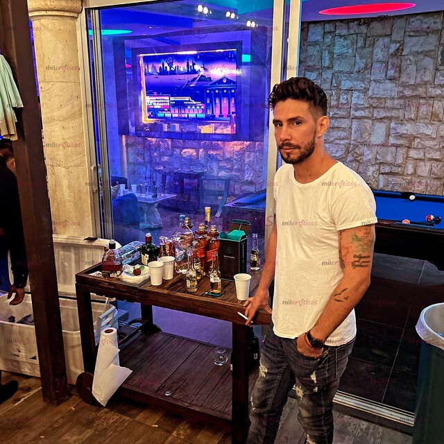 FOTOS DE CUBANO 18 CM BUEN MUCHACHO NO DUDE EN LLAMARME