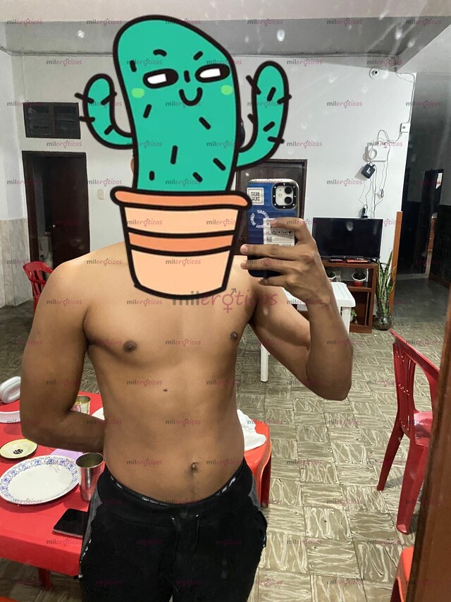 FOTOS DE JOVEN CON GANAS DE COMPLACERTE A CAMBIO DE DINERO.