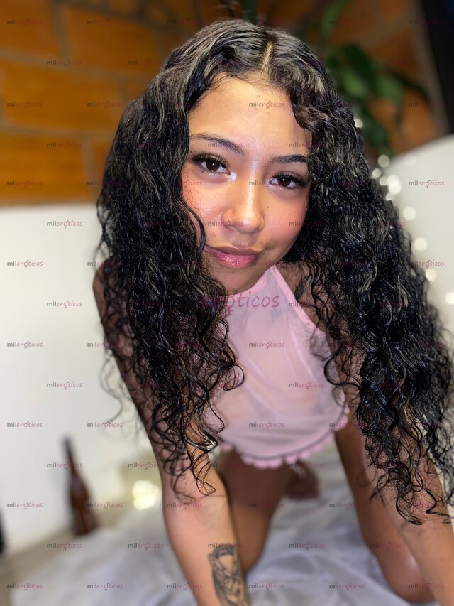 FOTOS DE SOY UNA HERMOSA JOVEN UNIVERSITARIA DE BUEN NIVEL, BLANCA DELGADA CINTURA PEQUEÑ