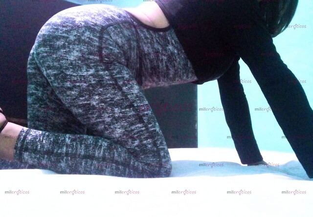 FOTOS DE RECORRE MI CUERPO CON TU BOCA UNA Y OTRA VEZ!