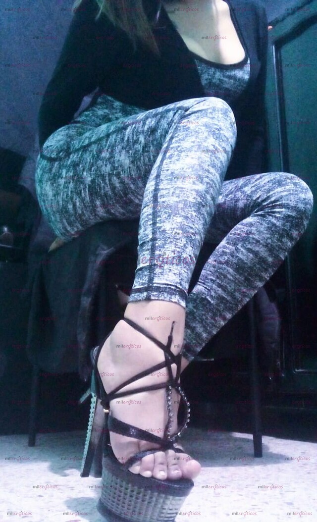 FOTOS DE RECORRE MI CUERPO CON TU BOCA UNA Y OTRA VEZ!