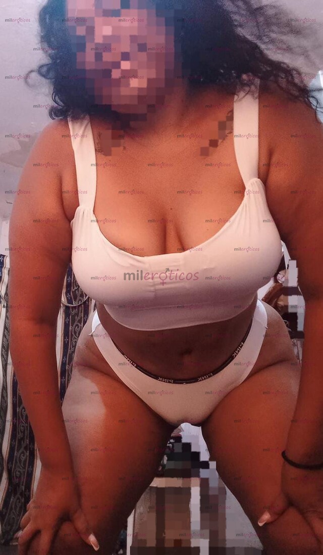 FOTOS DE HERMOSA CULONA PIEL CANELA CON VAGINA GRANDE ESTRECHA Y HUMEDA