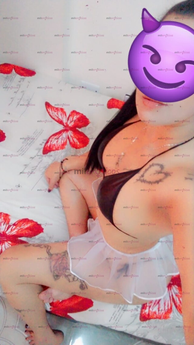 FOTOS DE ENCANTADORA CHICA DESCONPLICADA CON GANAS DE SATISFACER TUS NECESIDADES MI AMOR