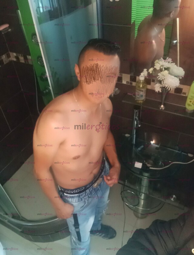 FOTOS DE SOY ANDRÉS, EXPERTO MASAJISTA ERÓTICO. ATENCIÓN A DAMAS