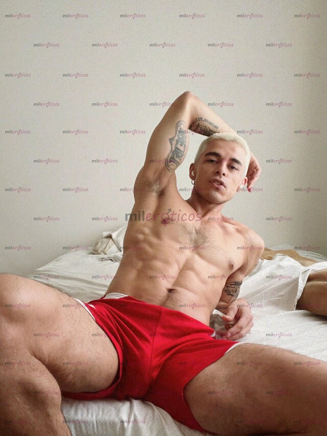 FOTOS DE MASAJISTA PROFESIONAL, EXPERTO CON LAS MANOS