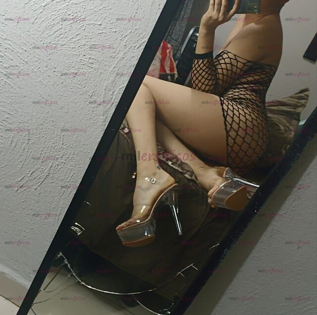 FOTOS DE JOVEN HOT EN LENCERÍA DISPUESTO A SATISFACERTE GUSTOS POR HETEROS CURIOSOS