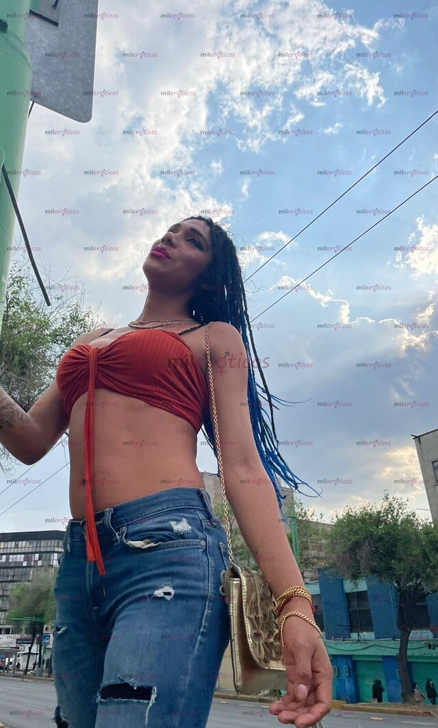 FOTOS DE ACTIVA 22CM ROMPE Y CHUPA CULOS EN EL CENTRO DE LA CDMX CON HOTEL INCLUIDO