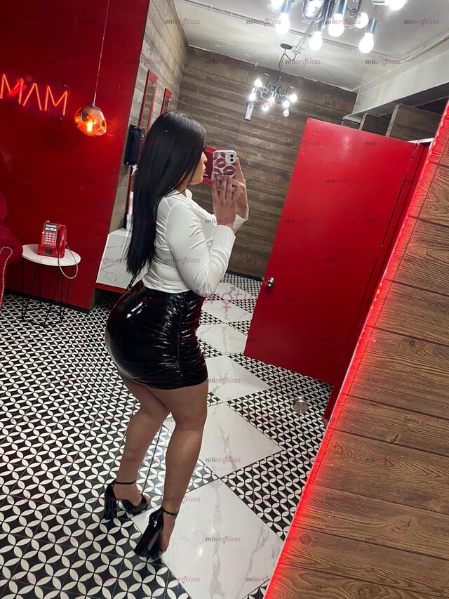 FOTOS DE JOVENCITA CARIÑOSA DISPUESTA A DARTE EL TRATO EXCLUSIVO QUE MERESES SÓLO HOY!!